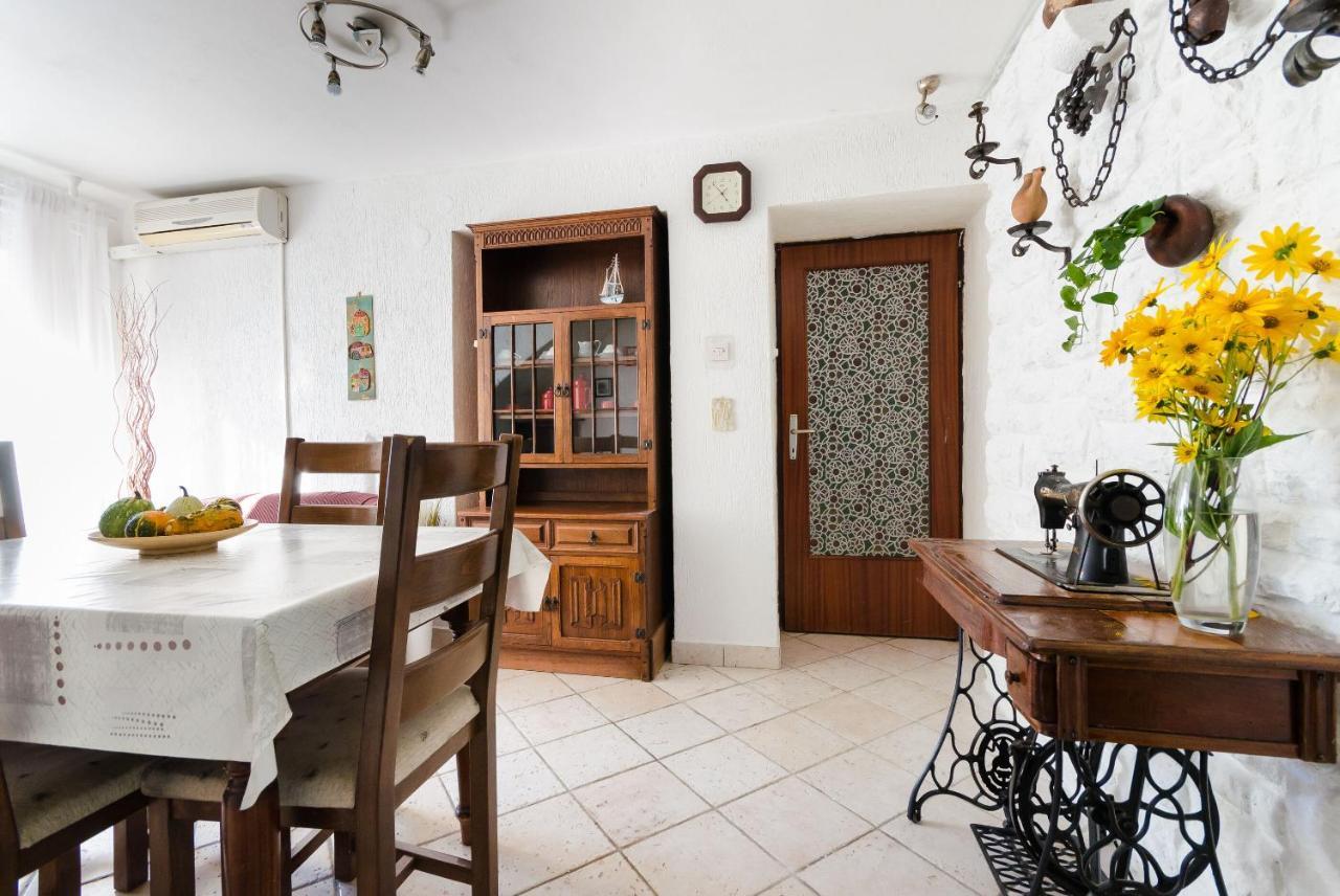 Apartment Josip Пломин Экстерьер фото