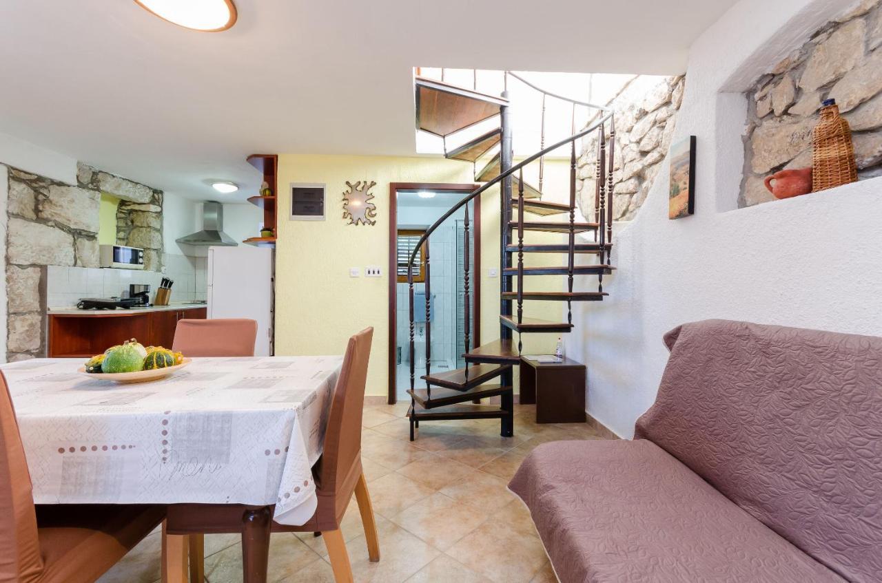 Apartment Josip Пломин Экстерьер фото
