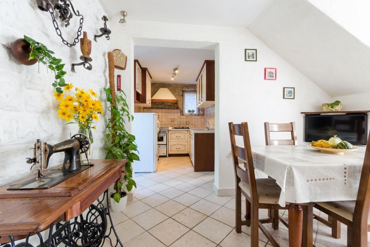Apartment Josip Пломин Экстерьер фото